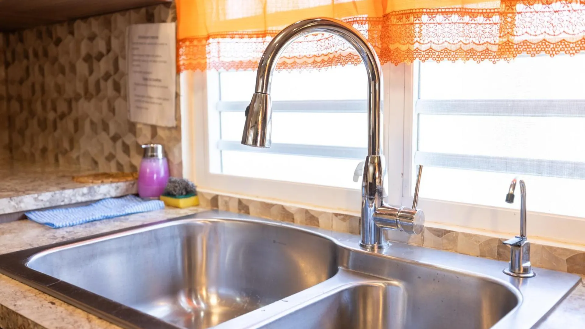 Arenales Guest House 이사벨라 0*,